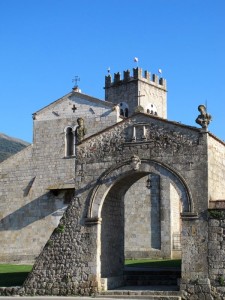 Camaiore, badia di San Pietro (2011) (foto Giorgio Pagano) 